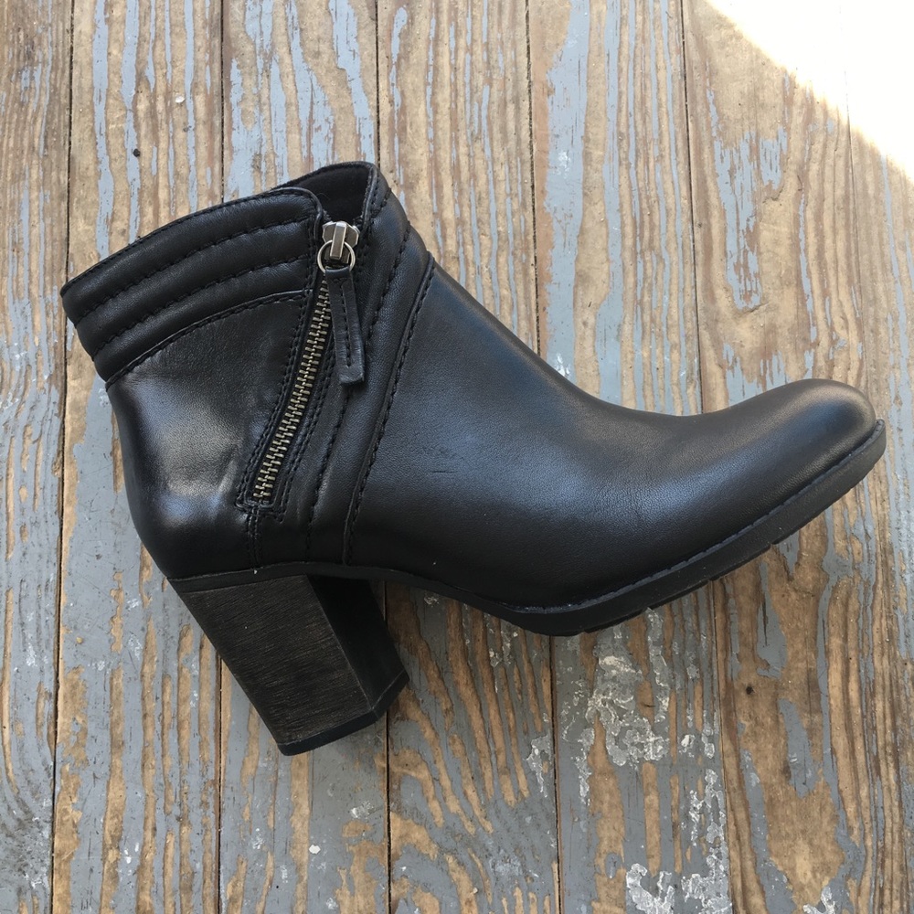 CLARK BOOTIES
